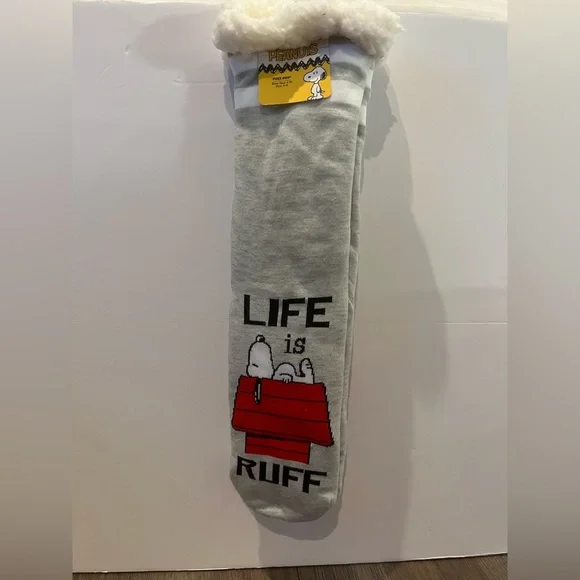 Peanuts “Life is Ruff” Fuzz Socks with Grippers - Picture 1 of 3